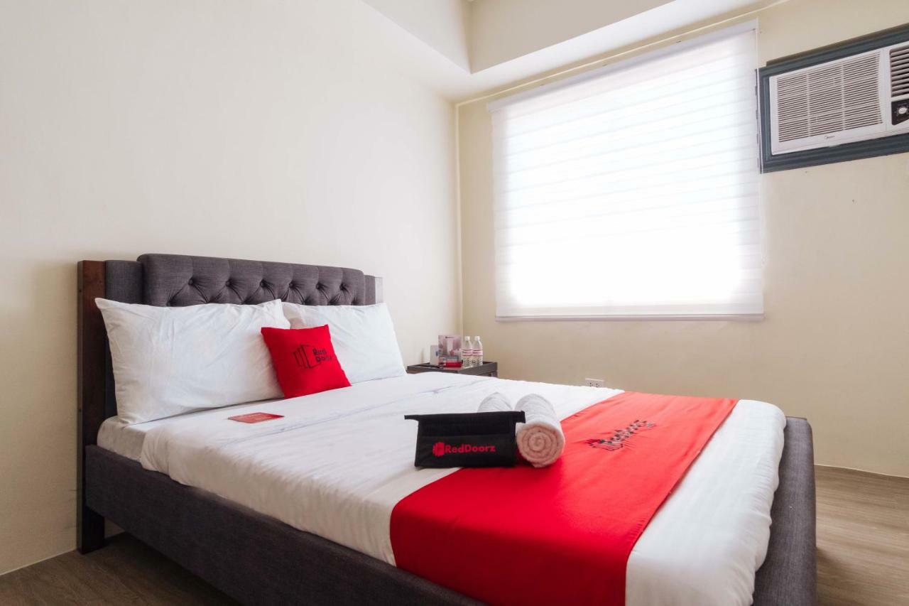 Reddoorz Premium @ Vista Heights Legarda Hotel Manila Luaran gambar